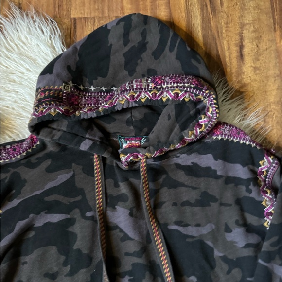 Johnny Was Valmere Embroidered Pull On Hoodie - Picture 3 of 7